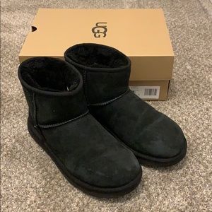 Black UGG Classic Mini